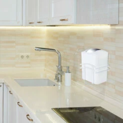 Wenko Schwingdeckeleimer Classic Plus -Günstiges Wenko Geschäft unnamed file 13928