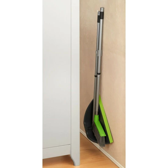 Wenko Kehrgarnitur Mit Einem Extra-langen Stiel 5 Wenko Kehrgarnitur Mit Einem Extra-langen Stiel – Bild 3