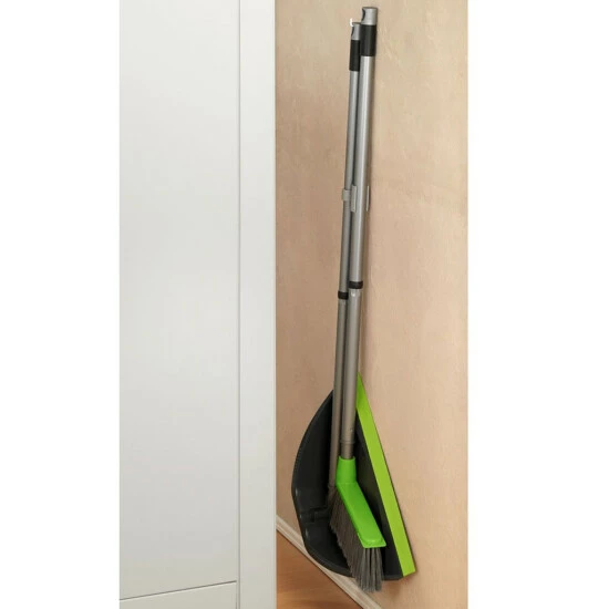 Wenko Kehrgarnitur Mit Einem Extra-langen Stiel 7 Wenko Kehrgarnitur Mit Einem Extra-langen Stiel – Bild 5