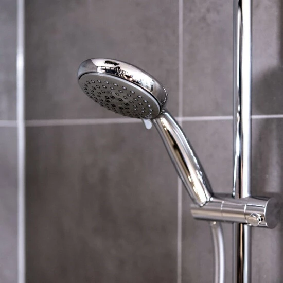 Wenko Duschkopf Basic Grau Ø 10 Cm 5 Wenko Duschkopf Basic Grau Ø 10 Cm – Bild 3