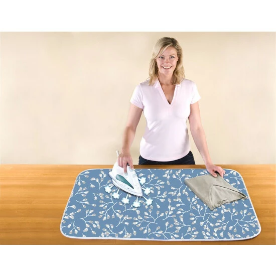 Wenko Bügeldecke Air Comfort Pro, Bügelunterlage Mit 6-lagiger Komfortpolsterung Und Aluminiumschicht Plus Luftpolster Für Schnelles Und Faltenfreies Bügeln, Dampfbügelgeeignet, 100 X 65 Cm 5 Wenko Bügeldecke Air Comfort Pro, Bügelunterlage Mit 6-lagiger Komfortpolsterung Und Aluminiumschicht Plus Luftpolster Für Schnelles Und Faltenfreies Bügeln, Dampfbügelgeeignet, 100 X 65 Cm – Bild 3
