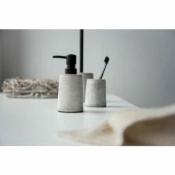 Wenko WC-Garnitur Villena 11 Wenko WC-Garnitur Villena -Günstiges Wenko Geschäft unnamed file 4337