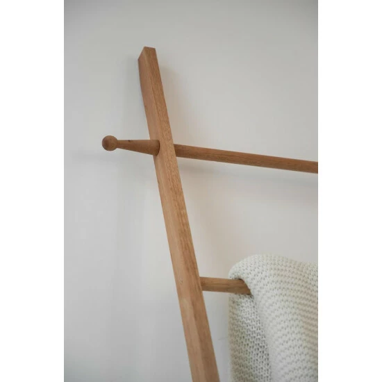 Wenko Handtuchleiter Norway Walnussholz 11 Wenko Handtuchleiter Norway Walnussholz – Bild 9