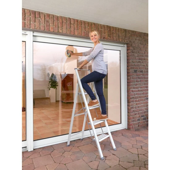 Wenko Alu-Design Klapptrittleiter 4-stufig Weiß 11 Wenko Alu-Design Klapptrittleiter 4-stufig Weiß – Bild 9